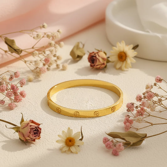 Cartier bangle