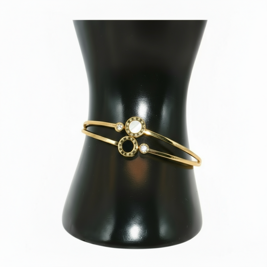 Gold bracelet with circular design