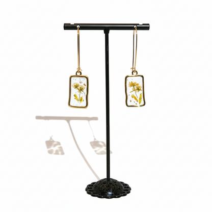 Gold Dried flower Dangle