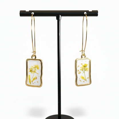 Gold Dried flower Dangle