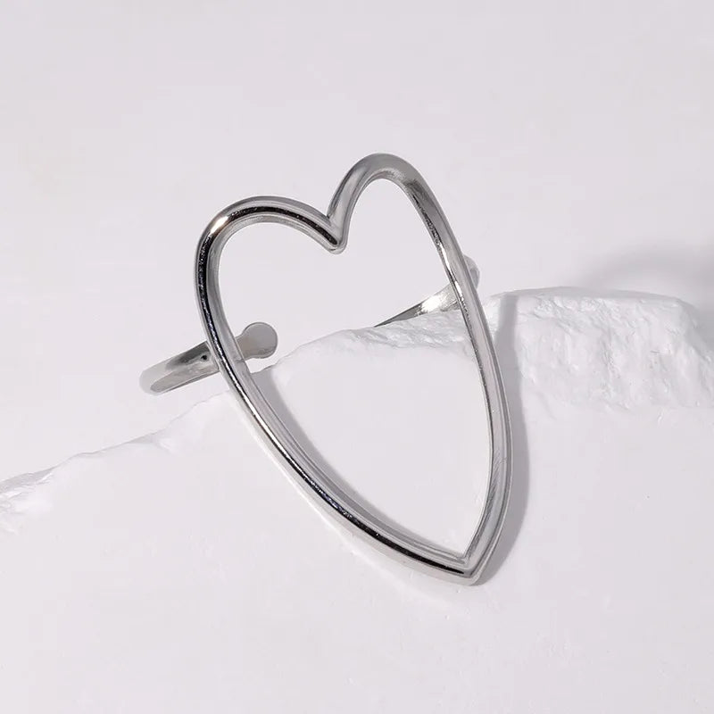 Elara Love Ring