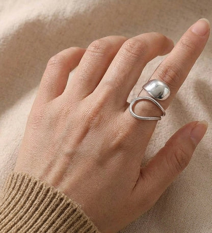 Vanta Loop Ring