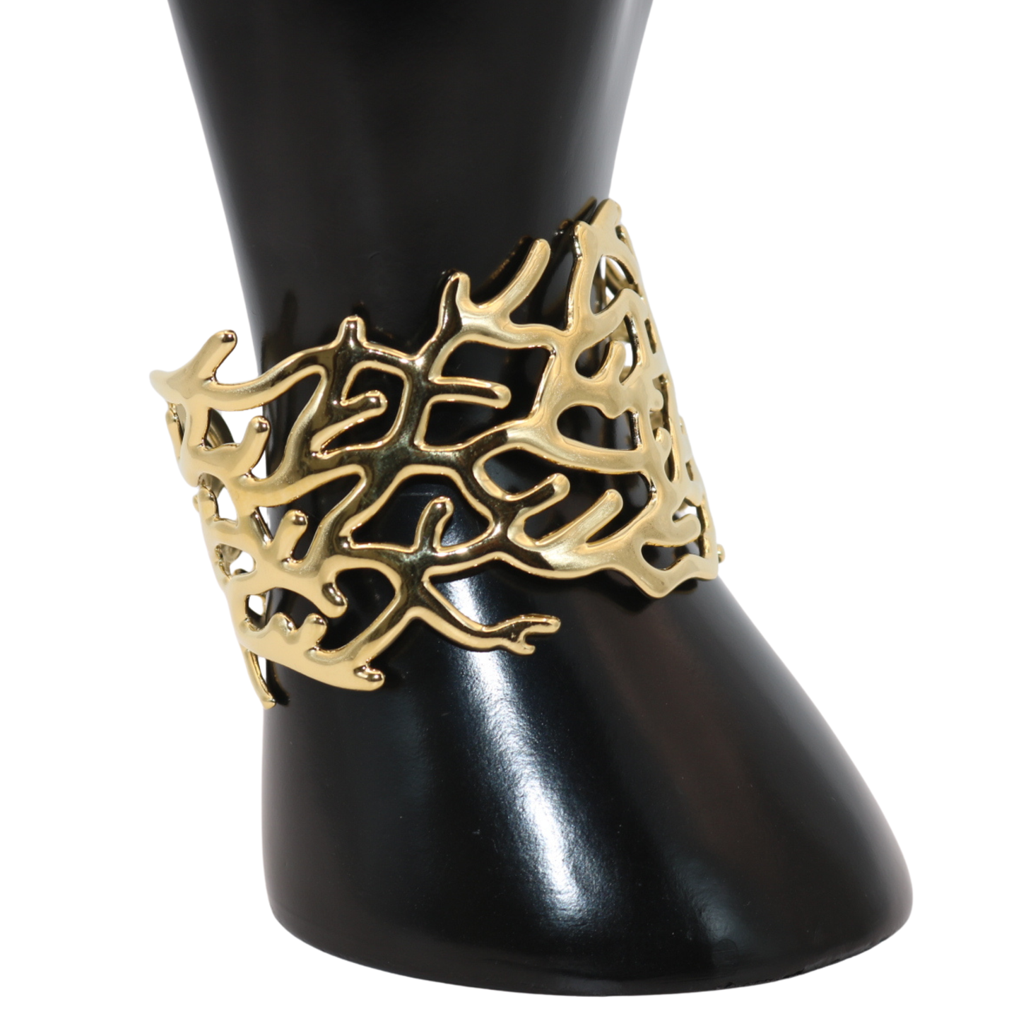 Gold Bracelet with leaf design