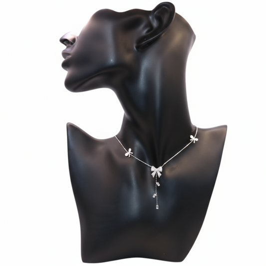 Silver delicate necklace with bow pendnat