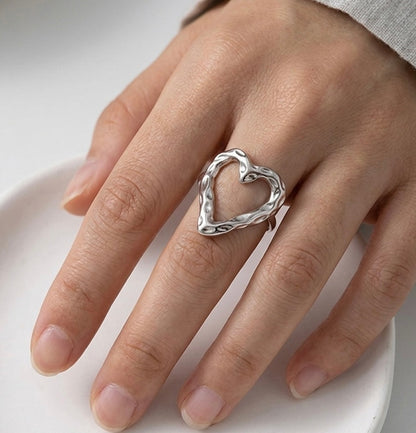 Amora Heart Ring