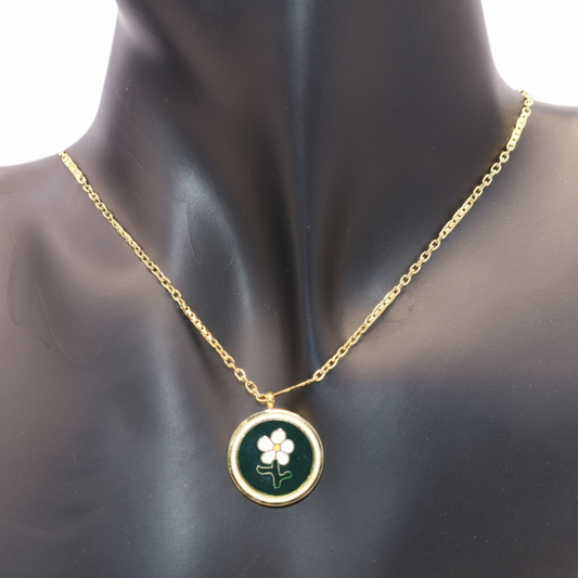 Golden necklace with Flower Pendant