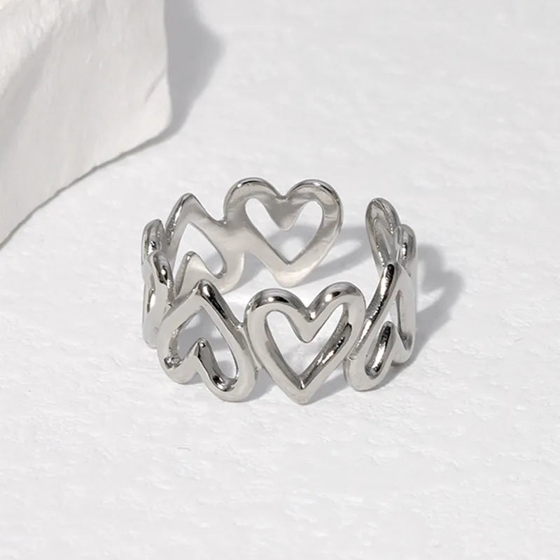 Luvé Loop Ring