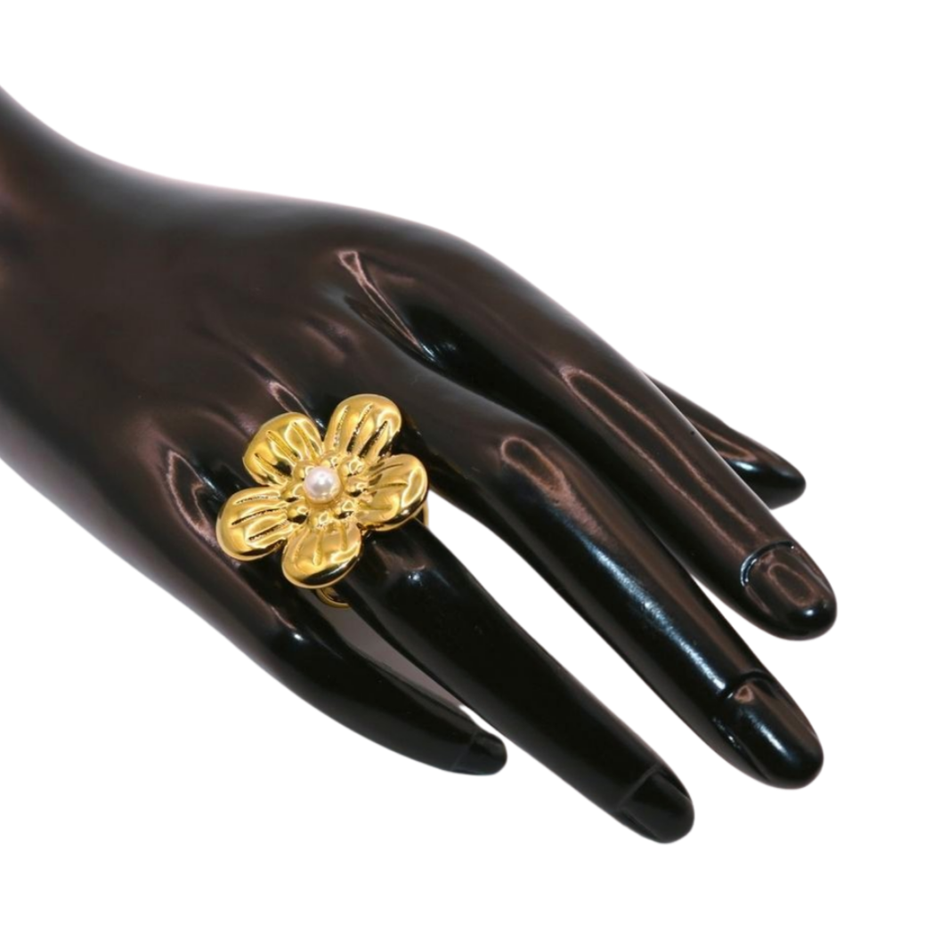 Gold Flower Pearl Bold Ring