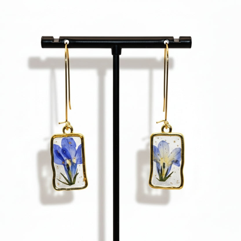 Blue Dried flower Dangle
