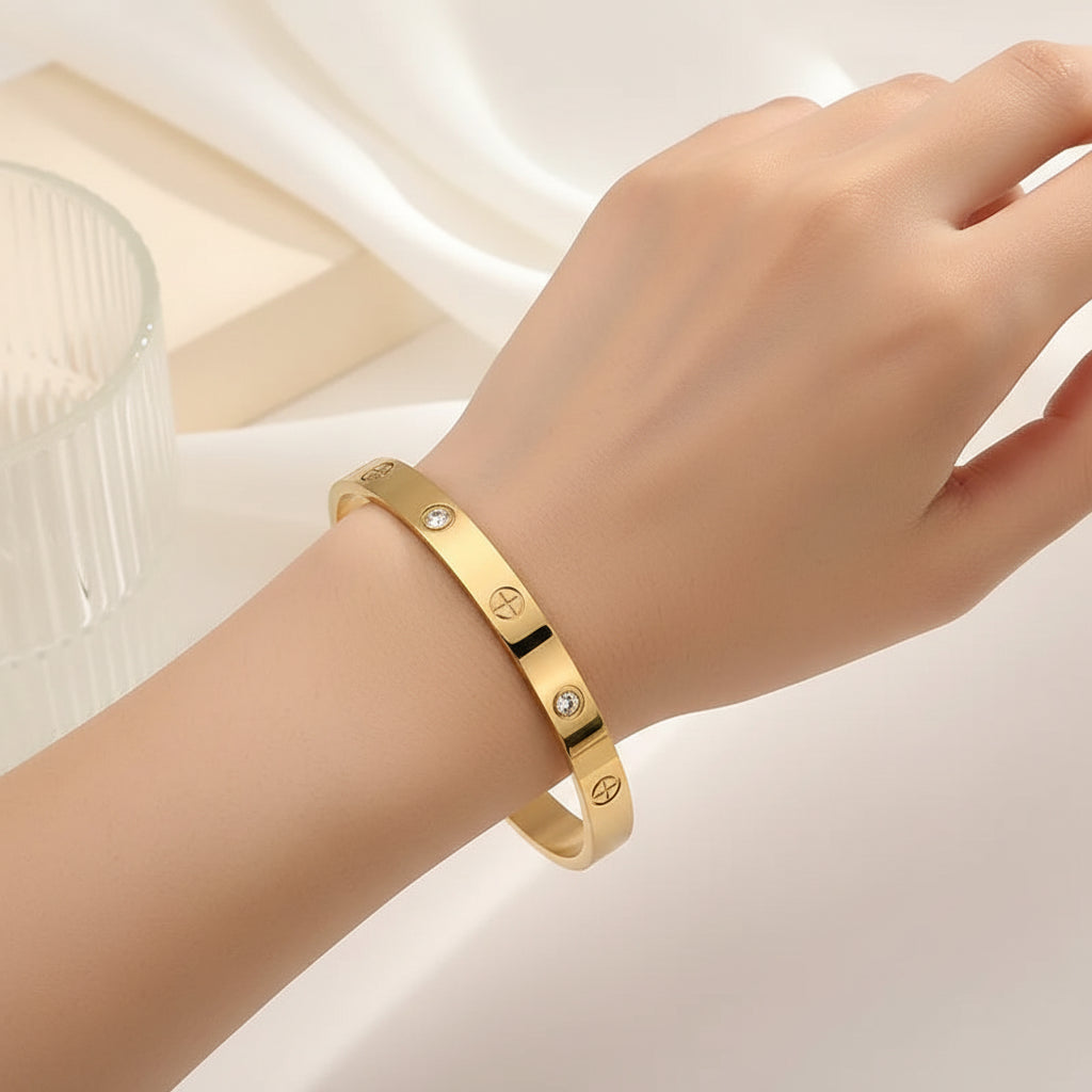 carteir gold bangle